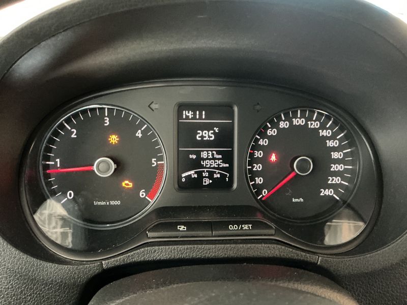 Volkswagen Polo 1.2 TDI Trendline 2011 – снимка 18