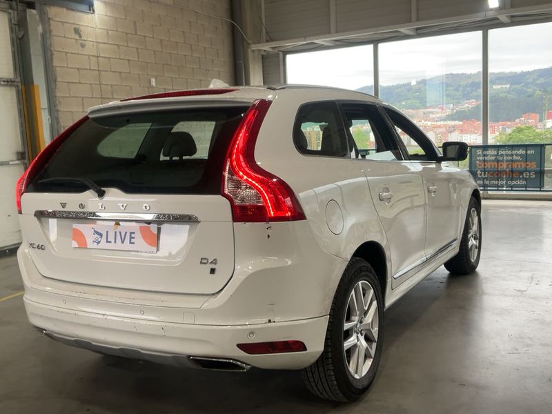 Volvo XC60 2.4 D4 Summum AWD 2017 – снимка 8