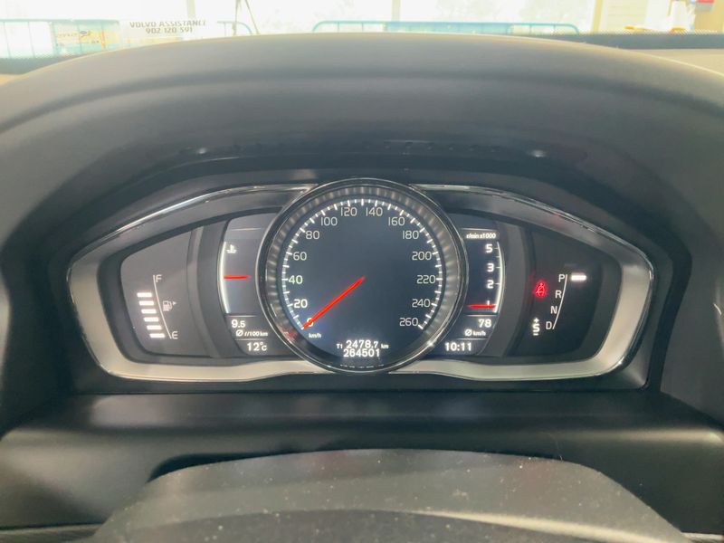 Volvo XC60 2.4 D4 Summum AWD 2017 – снимка 18