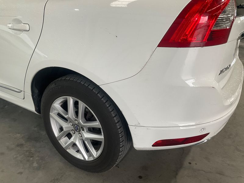 Volvo XC60 2.4 D4 Summum AWD 2017 – снимка 30