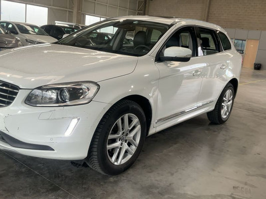 Volvo XC60 2.4 D4 Summum AWD 2017 – снимка 2