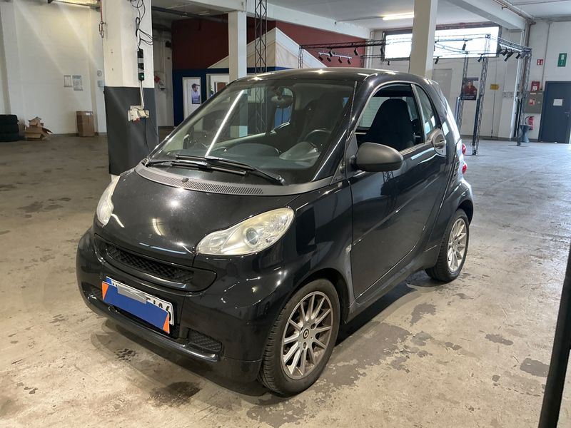 Smart fortwo 1.0 Micro Hybrid Drive passion 2010 – снимка 1