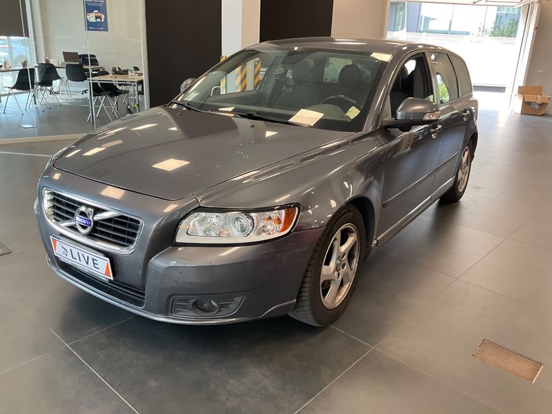 Volvo V50 1.6 D2 Polar Plus 2011 – снимка 1