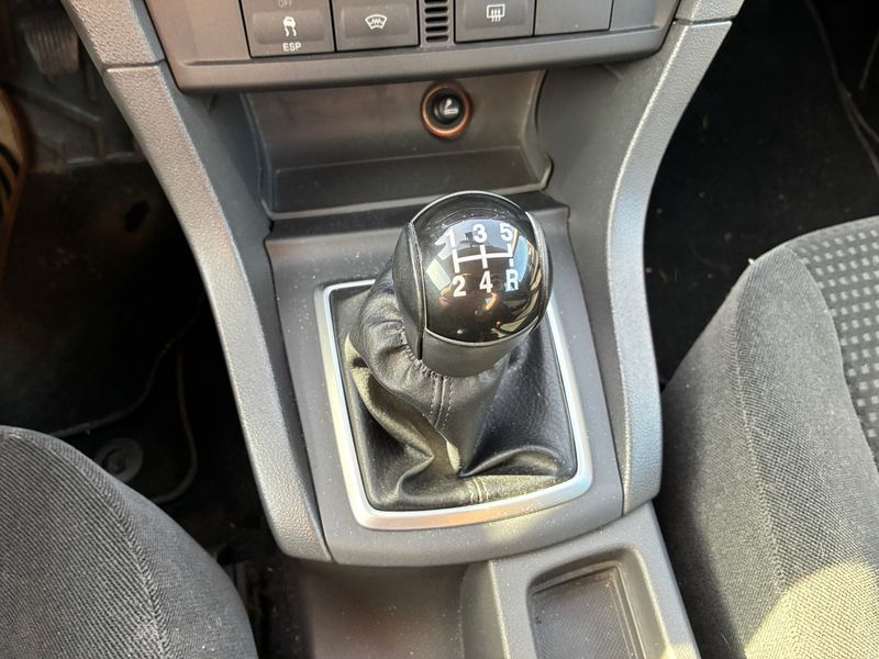 Ford Focus 1.8 TDCi Ghia 2009 – снимка 18