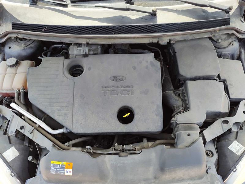 Ford Focus 1.8 TDCi Ghia 2009 – снимка 8
