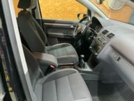 Volkswagen Touran 2.0 TDI Comfortline 2010 – снимка 17