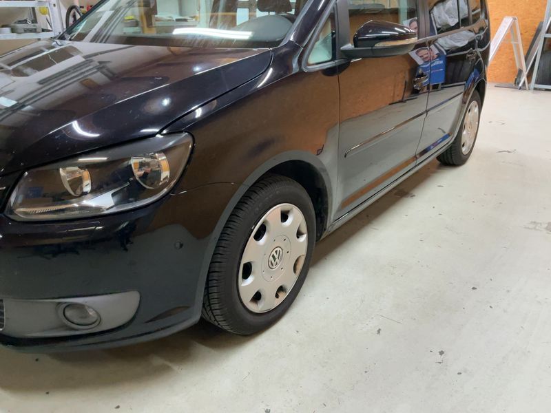 Volkswagen Touran 2.0 TDI Comfortline 2010 – снимка 2