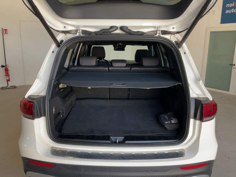 Mercedes-Benz GLB-Klasse GLB 200 d 4Matic AMG Line 2023 – снимка 16