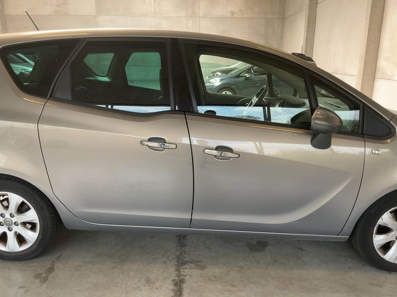 Opel Meriva 1.3 CDTI Innovation 2011 – снимка 10