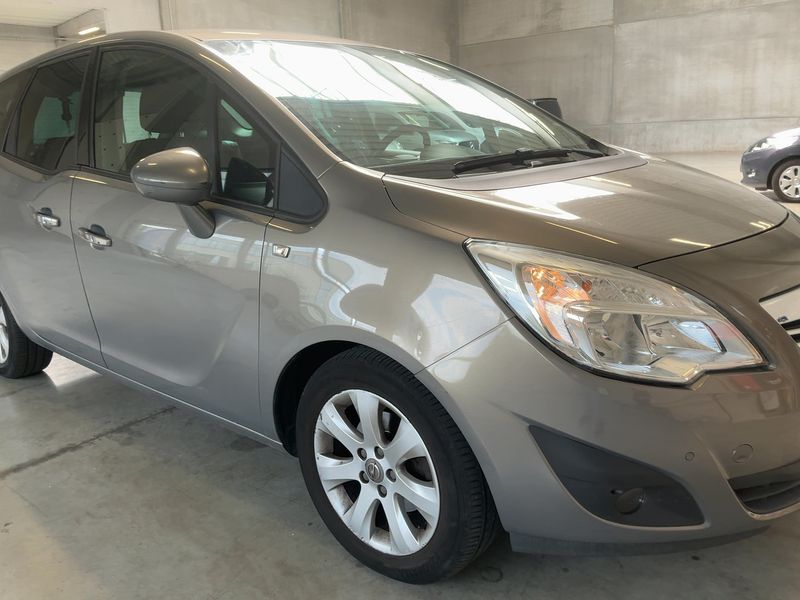 Opel Meriva 1.3 CDTI Innovation 2011 – снимка 12