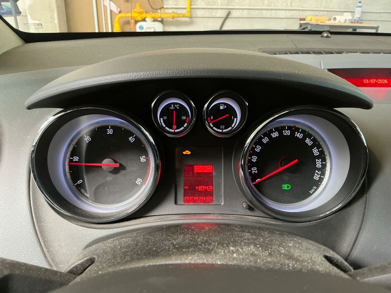Opel Meriva 1.3 CDTI Innovation 2011 – снимка 18