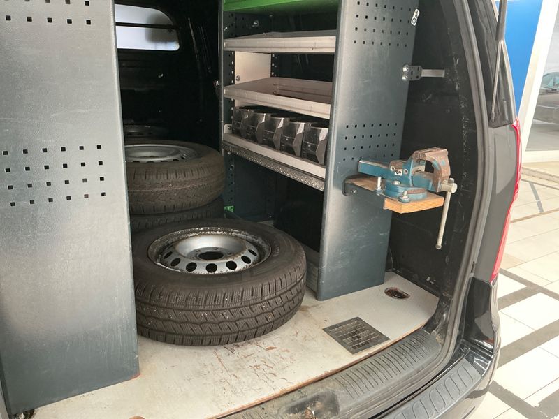 Hyundai H1 2.5 CRDi Cargo Profi 2019 – снимка 31