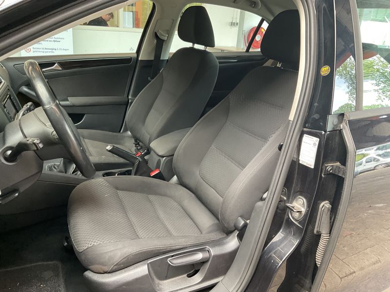 Volkswagen Jetta 1.2 TSI Comfortline BlueMotion Tech 2011 – снимка 3