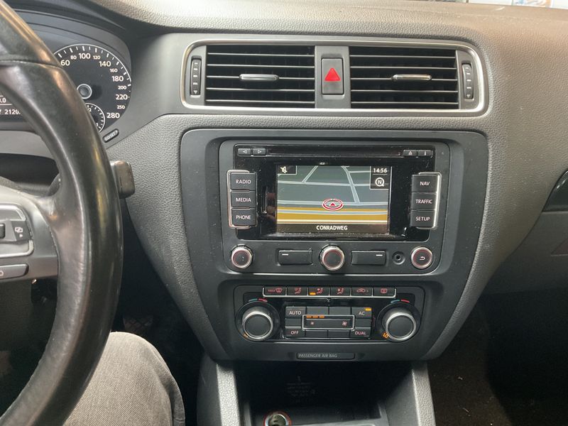 Volkswagen Jetta 1.2 TSI Comfortline BlueMotion Tech 2011 – снимка на щета