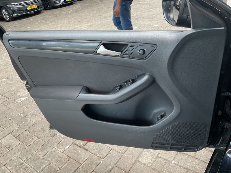 Volkswagen Jetta 1.2 TSI Comfortline BlueMotion Tech 2011 – снимка на щета