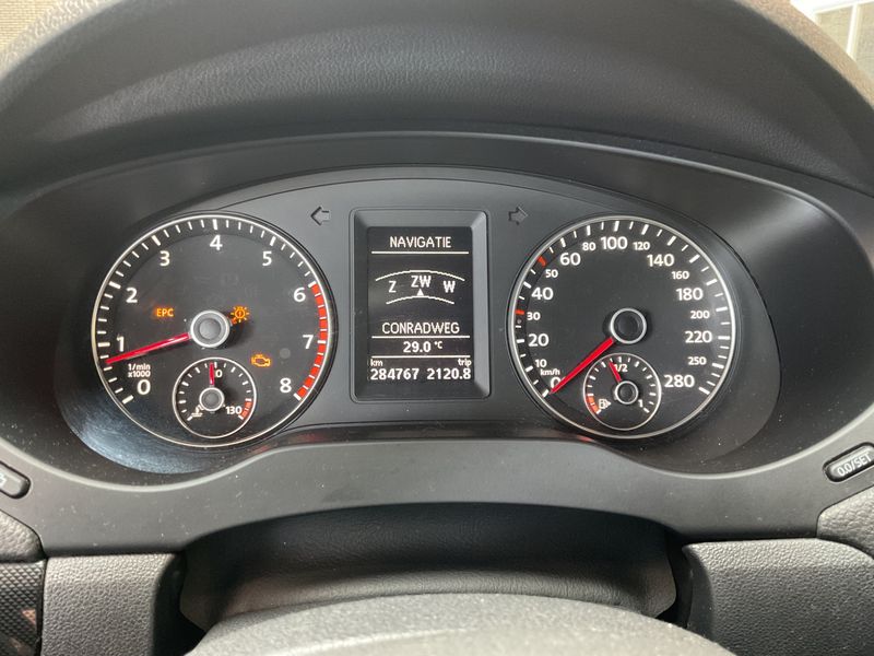 Volkswagen Jetta 1.2 TSI Comfortline BlueMotion Tech 2011 – снимка 4