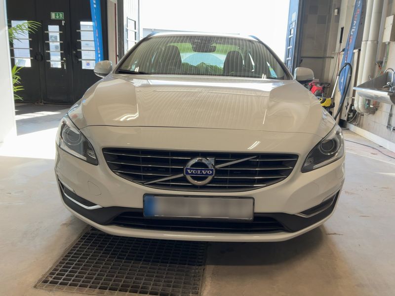 Volvo V60 2.0 D3 Momentum 2018 – снимка 14