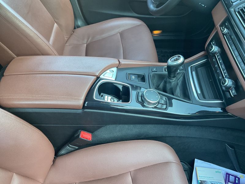 BMW 5er 520d 2015 – снимка 28