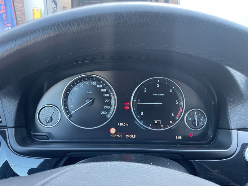 BMW 5er 520d 2015 – снимка 13