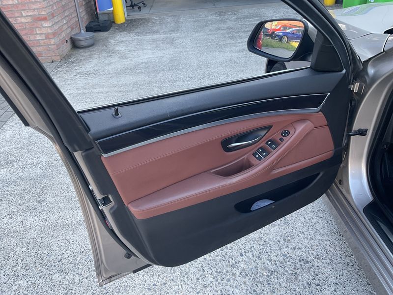 BMW 5er 520d 2015 – снимка 30