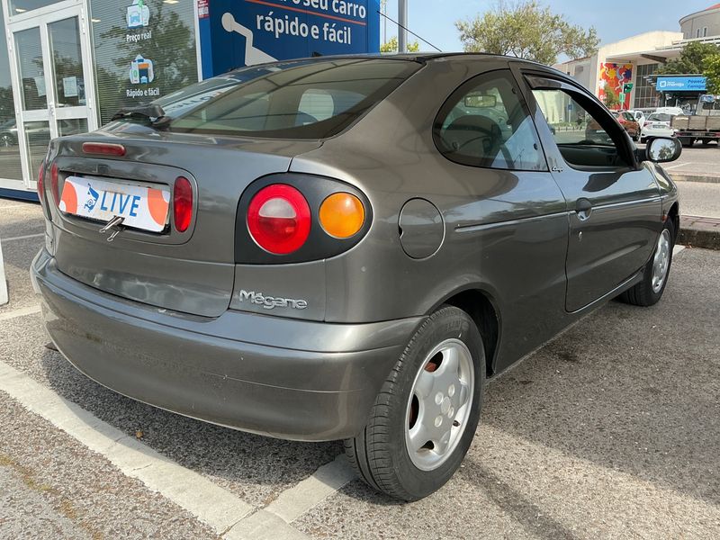 Renault Megane 1.6 1996 – снимка 2