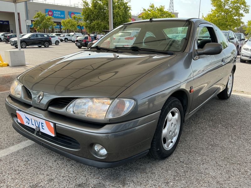 Renault Megane 1.6 1996 – снимка 1