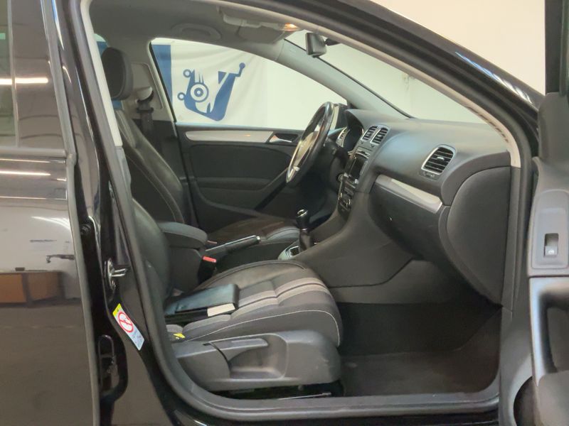 Volkswagen Golf VI 1.6 TDI Match 2012 – снимка 11