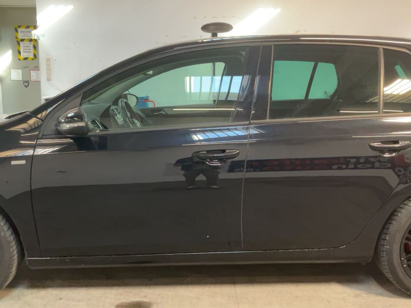 Volkswagen Golf VI 1.6 TDI Match 2012 – снимка 4
