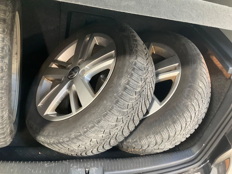 Volkswagen Golf VI 1.6 TDI Match 2012 – снимка 21