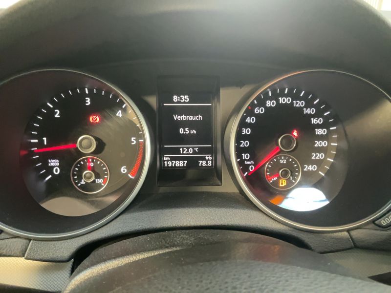 Volkswagen Golf VI 1.6 TDI Match 2012 – снимка 13