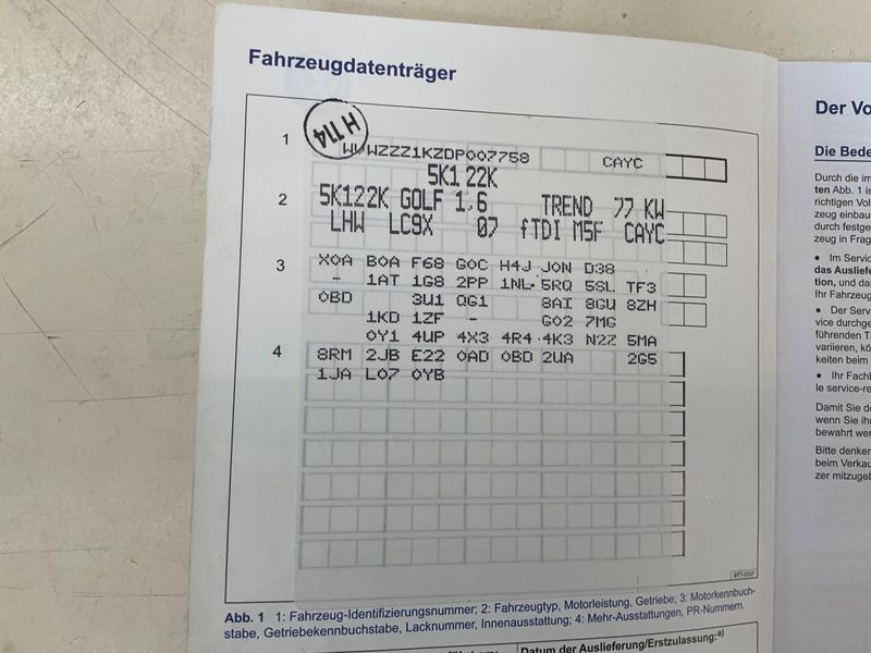 Volkswagen Golf VI 1.6 TDI Match 2012 – снимка 23