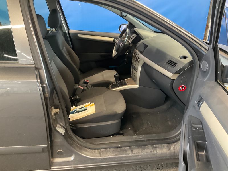 Opel Astra 1.6 Innovation 2008 – снимка 3