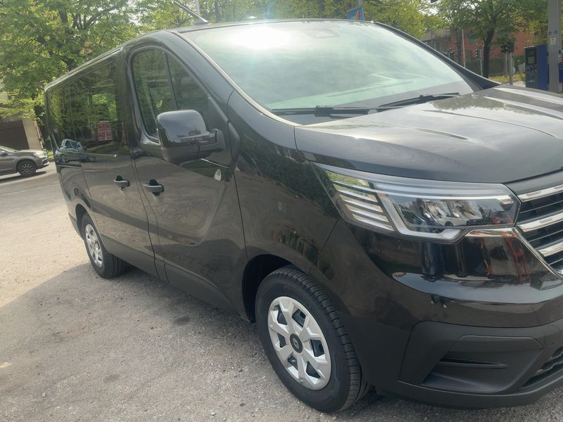 Renault Trafic 2.0 BLUE dCi L1H1 SpaceClass 2025 – снимка 12