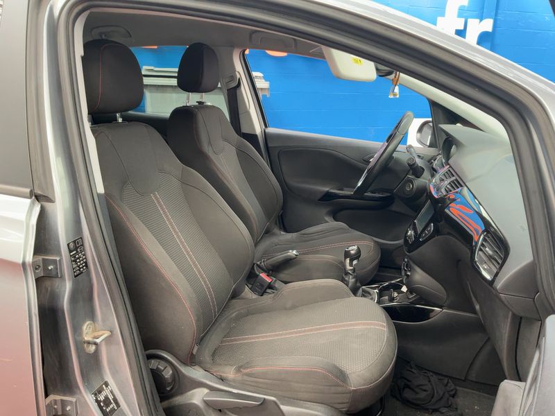 Opel Corsa 1.4 B-Color 2017 – снимка 16