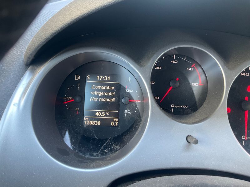 Seat Altea 1.6 TDI Style Ecomotive 2013 – снимка 38