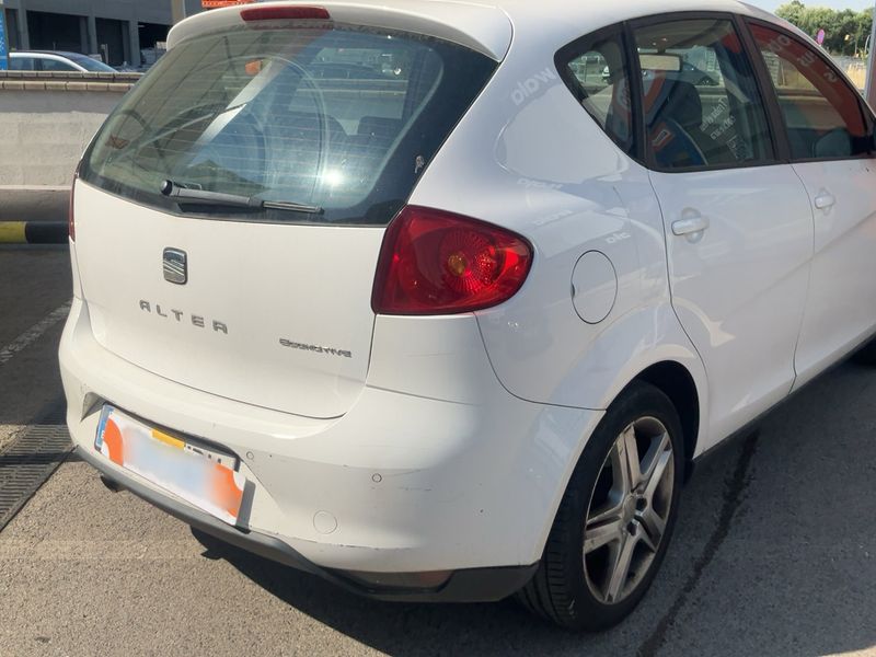 Seat Altea 1.6 TDI Style Ecomotive 2013 – снимка 8