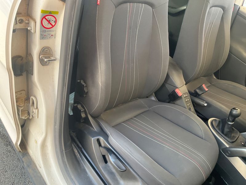 Seat Altea 1.6 TDI Style Ecomotive 2013 – снимка 30