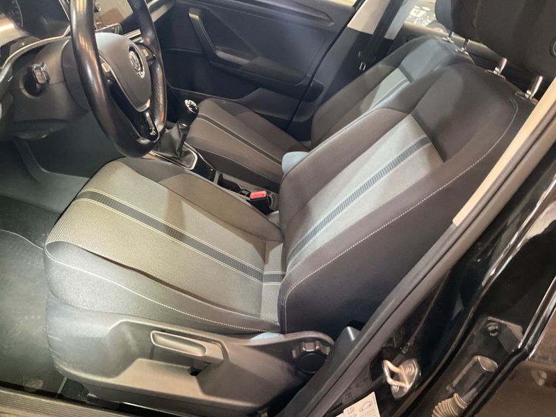 Volkswagen T-Roc 1.0 TSI Lounge 2019 – снимка 24