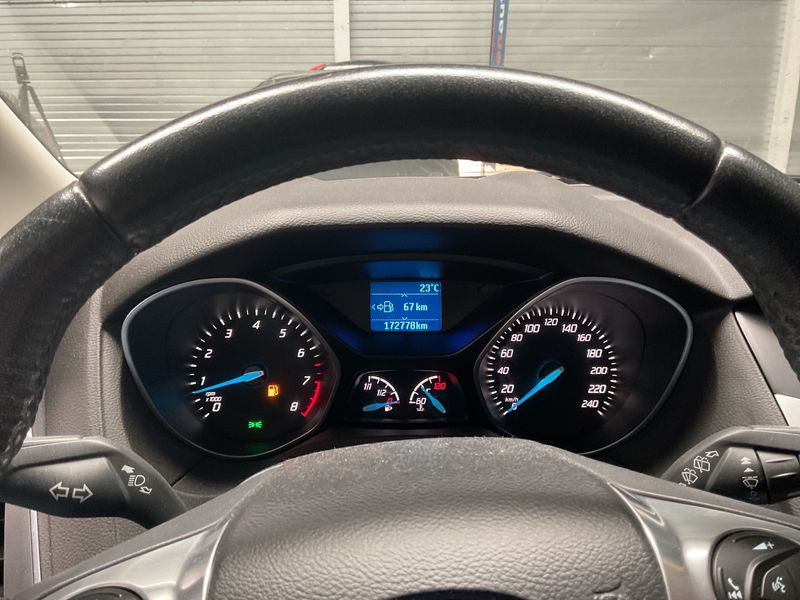 Ford Focus 1.0 EcoBoost Titanium 2013 – снимка 4