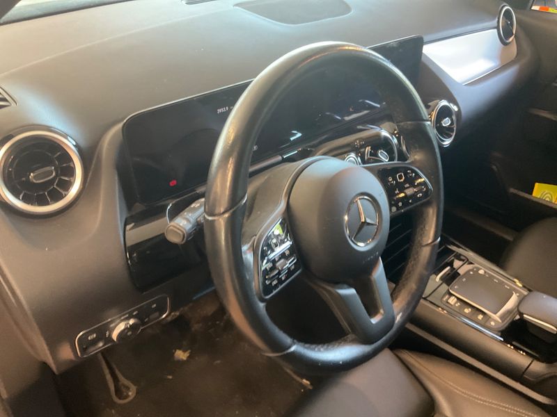 Mercedes-Benz GLA-Klasse GLA 200 d Style 2022 – снимка 21