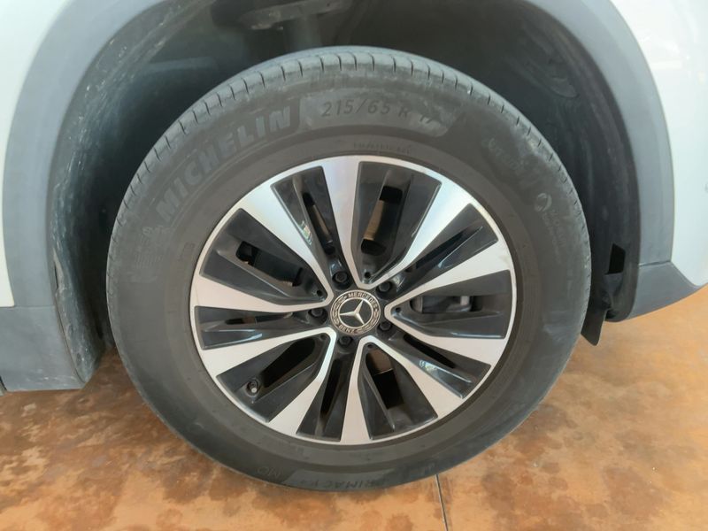 Mercedes-Benz GLA-Klasse GLA 200 d Style 2022 – снимка 11