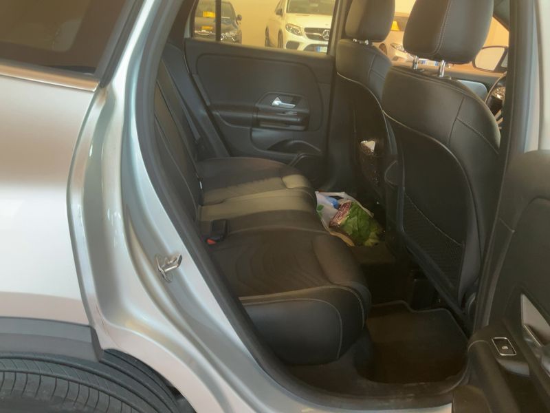 Mercedes-Benz GLA-Klasse GLA 200 d Style 2022 – снимка 19