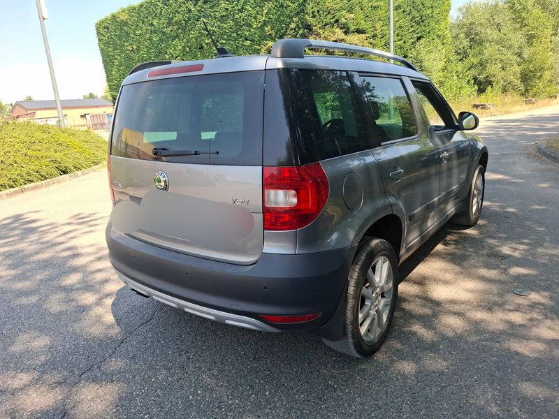 Skoda Yeti 2.0 TDI Elegance 4x4 2011 – снимка 5