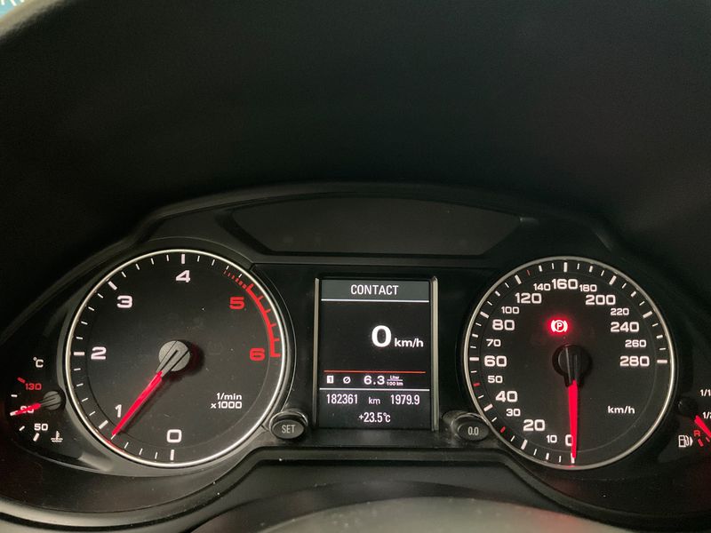 Audi Q5 2.0 TDI quattro S line 2012 – снимка 18