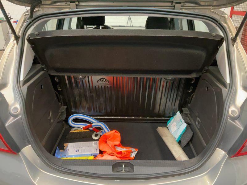 Opel Corsa 1.4 Edition 2015 – снимка 15