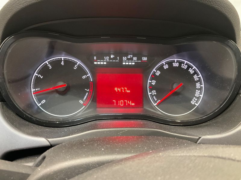 Opel Corsa 1.4 Edition 2015 – снимка 18