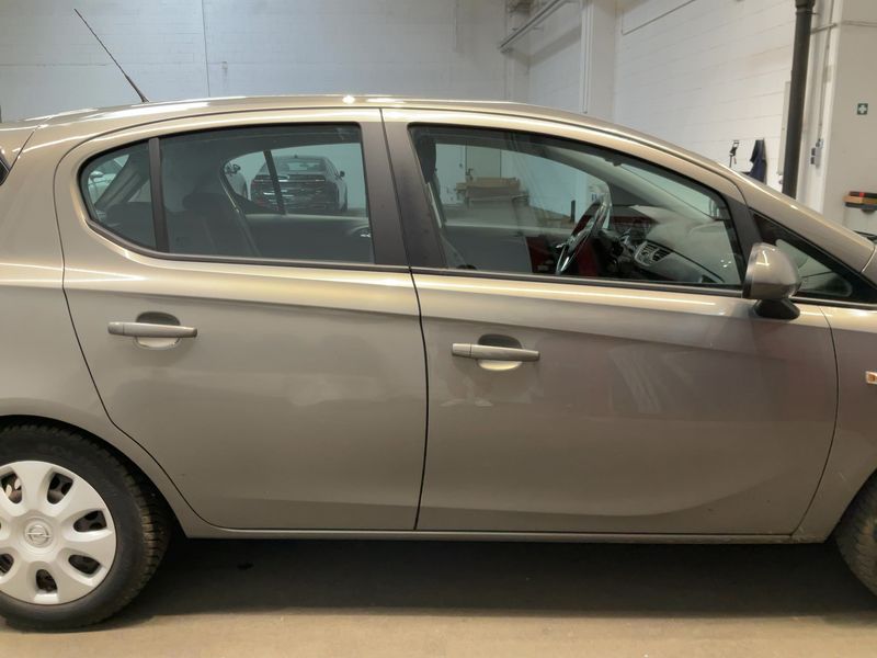 Opel Corsa 1.4 Edition 2015 – снимка 10