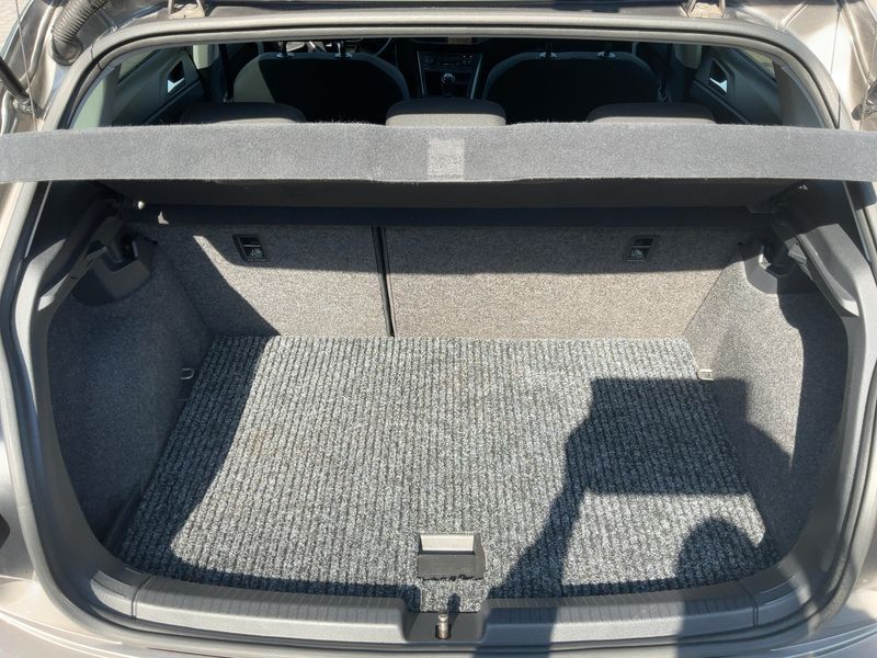 Volkswagen Polo 1.6 TDI Comfortline 2018 – снимка 15