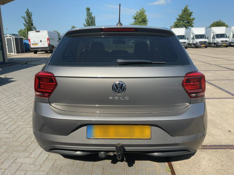Volkswagen Polo 1.6 TDI Comfortline 2018 – снимка 7