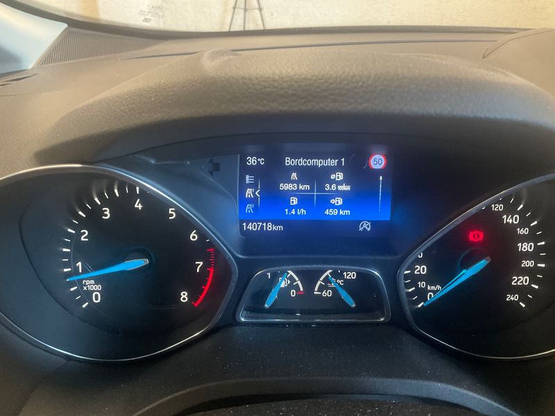 Ford Grand C-Max 1.5 EcoBoost Titanium 2015 – снимка 19